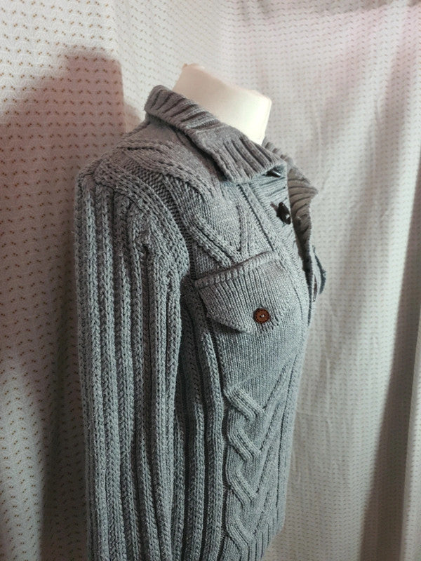 Pull gris IKAO