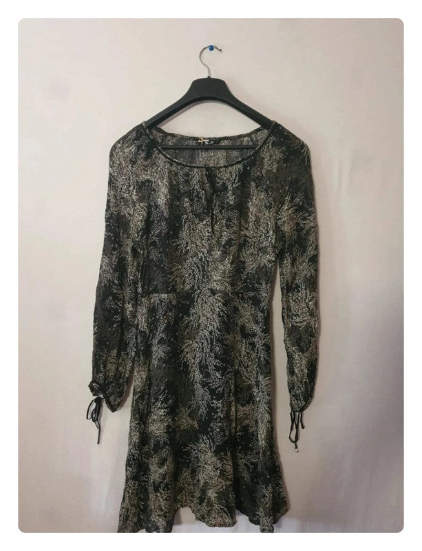 Robe feuillus