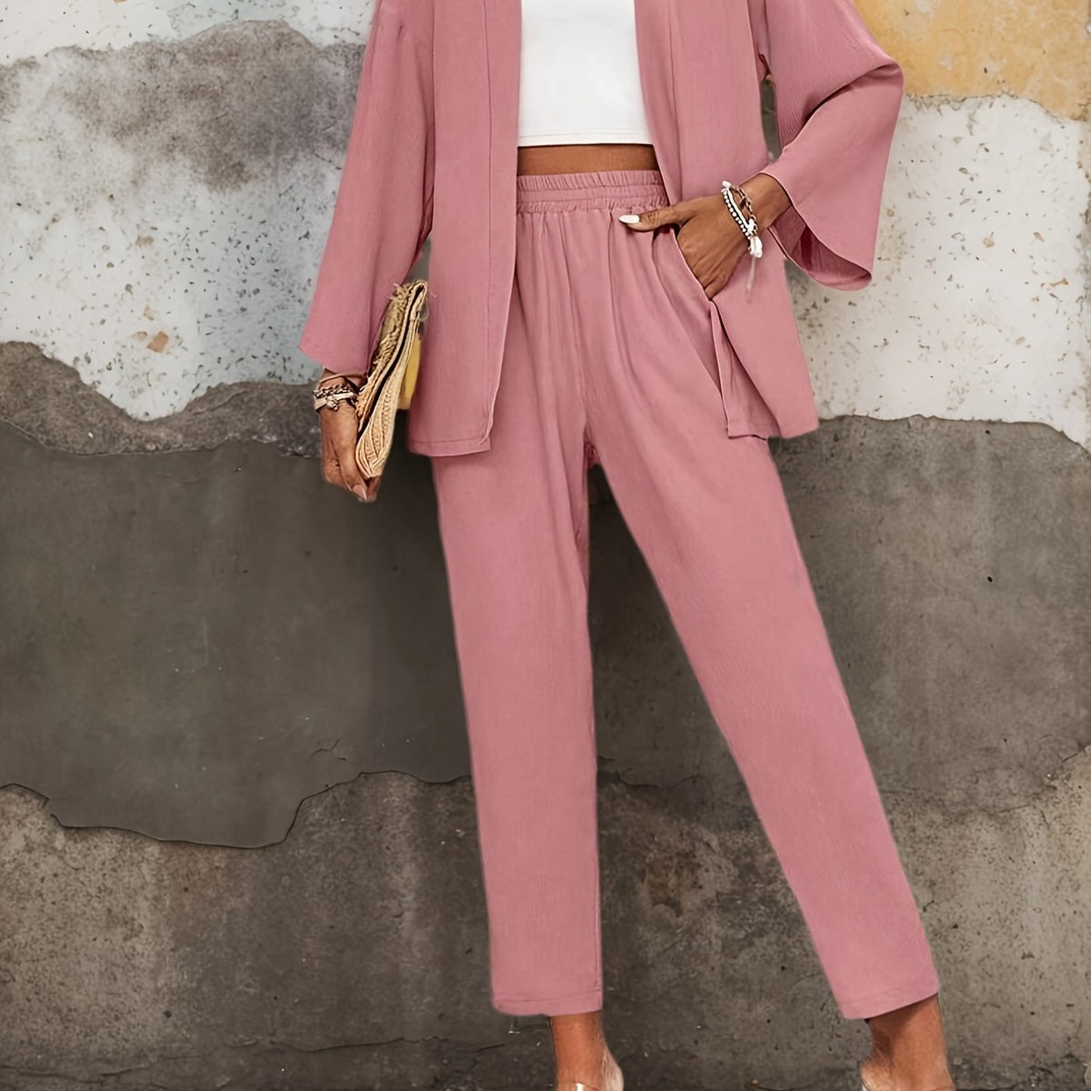 Ensemble élégant avec cardigan à manches longues