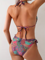 Maillot de bain 2 pièces à col triangle et liens latéraux