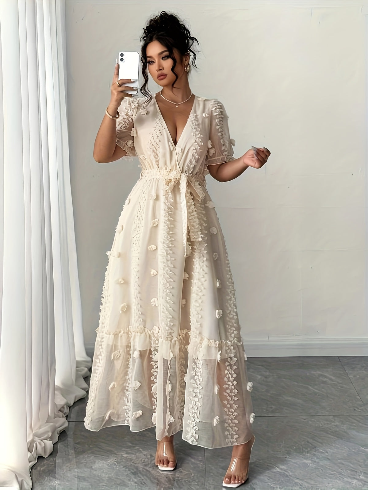 Robe maxi élégante col v avec manches bouffantes #Paris