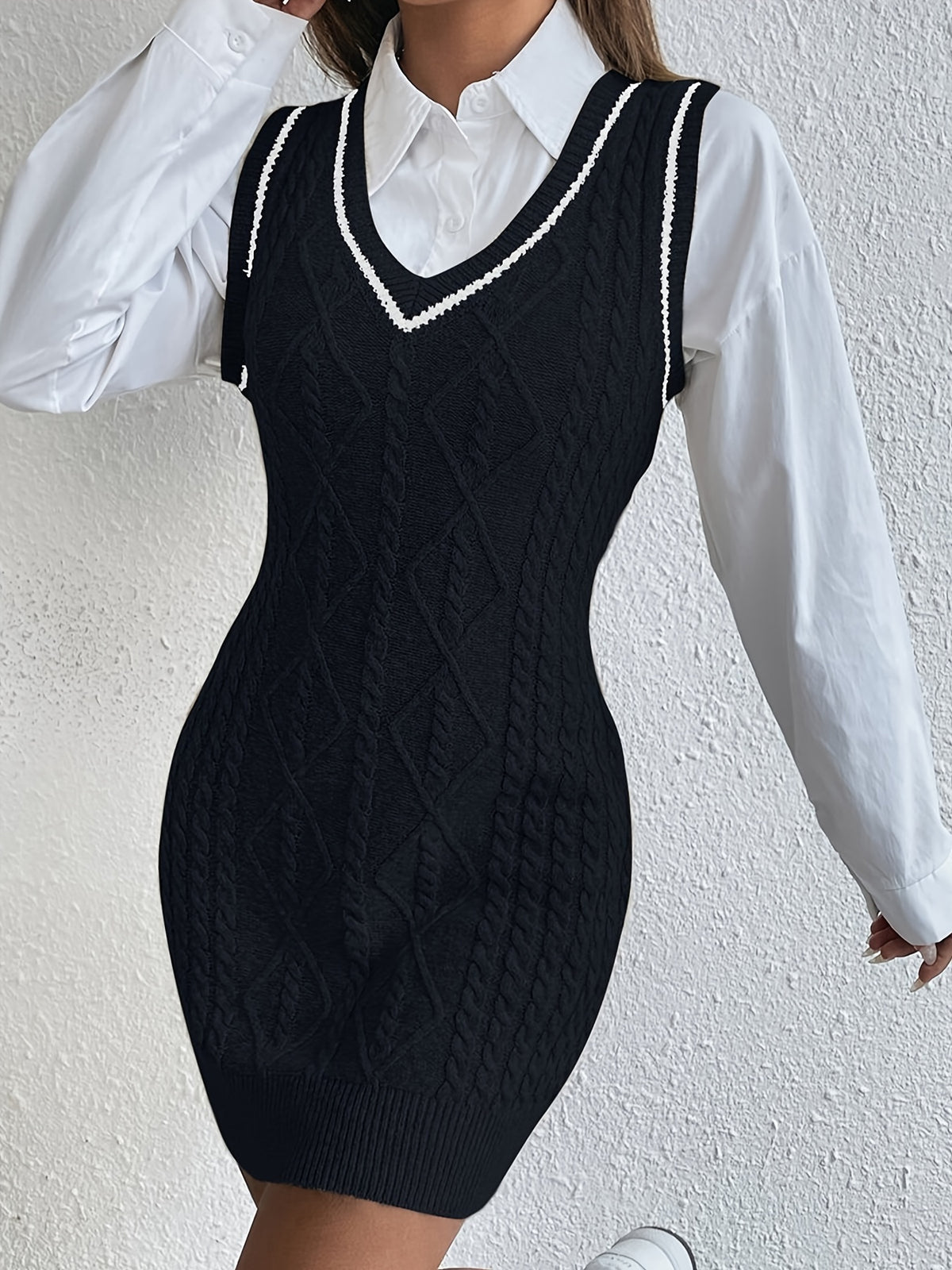 Robe sans manches noire style preppy #Paris
