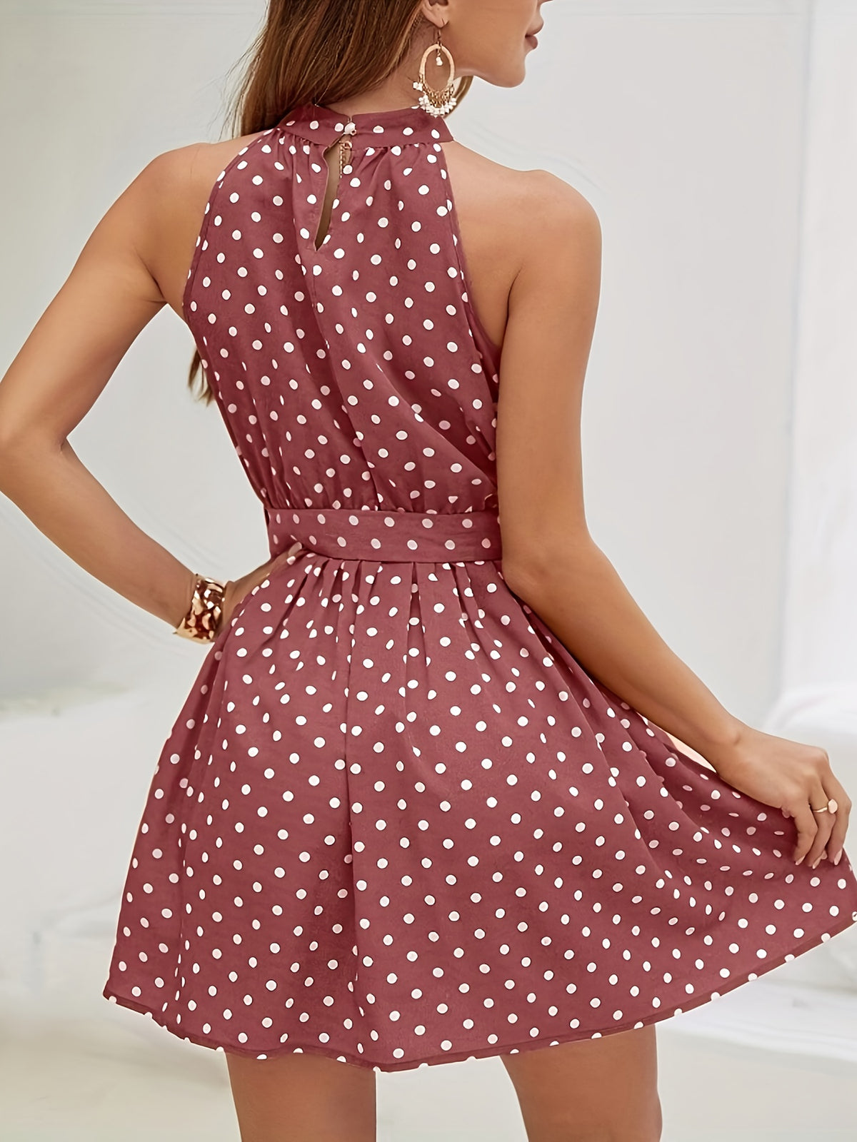 Robe élégante à pois sans manches #Paris