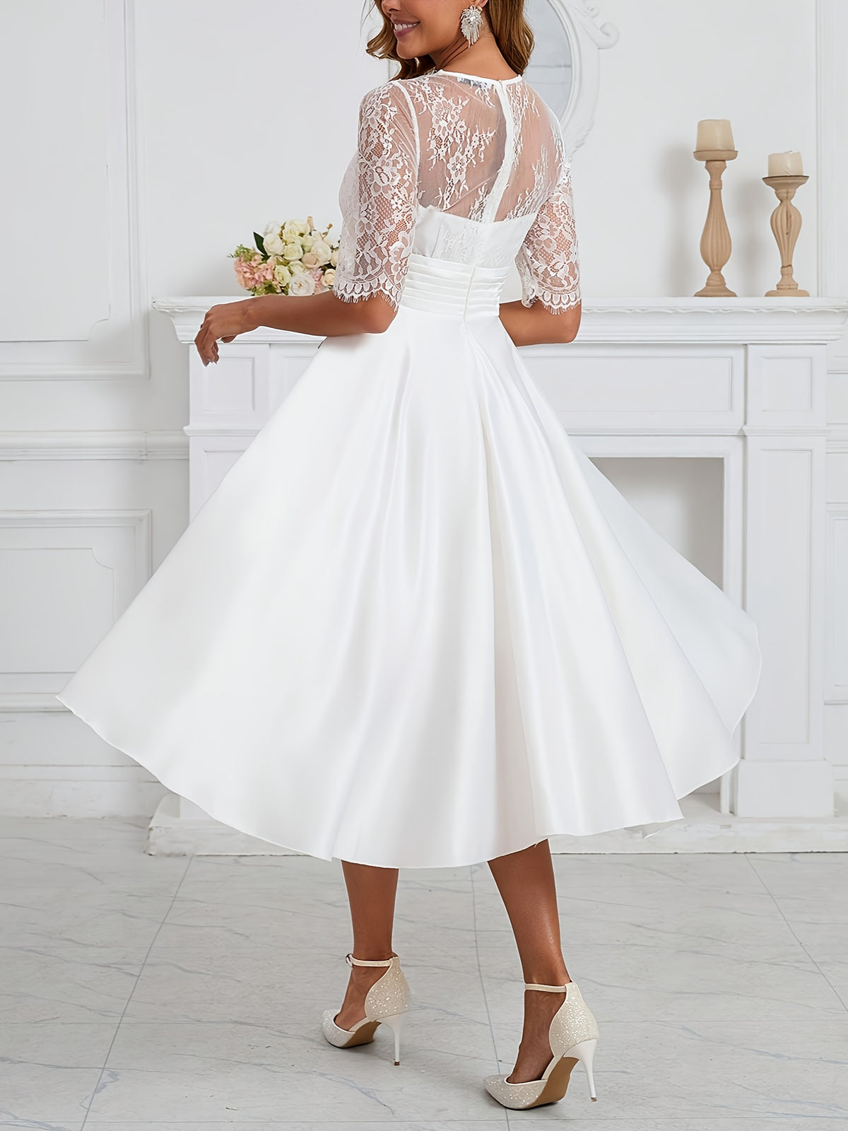 Robe midi élégante à col v en dentelle