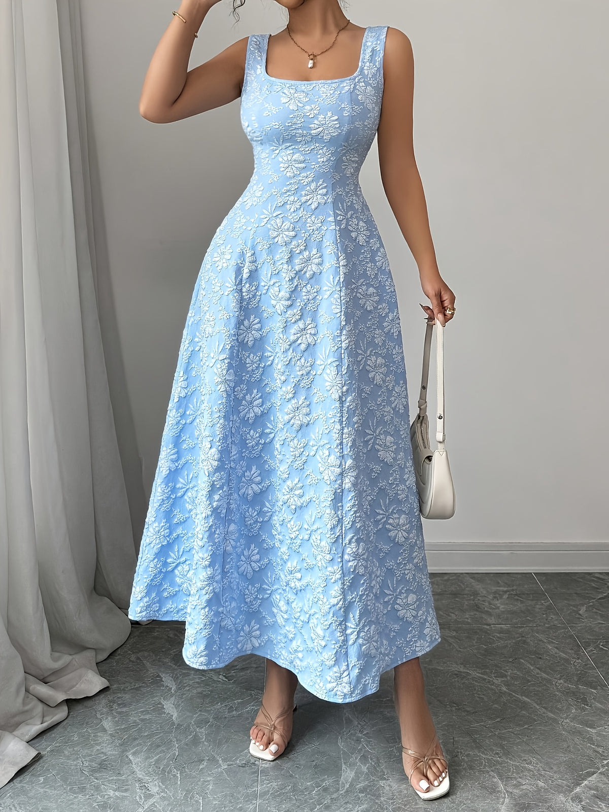Robe grande taille élégante en jacquard floral