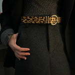 Ceinture élégante en cuir pu avec boucle ronde dorée