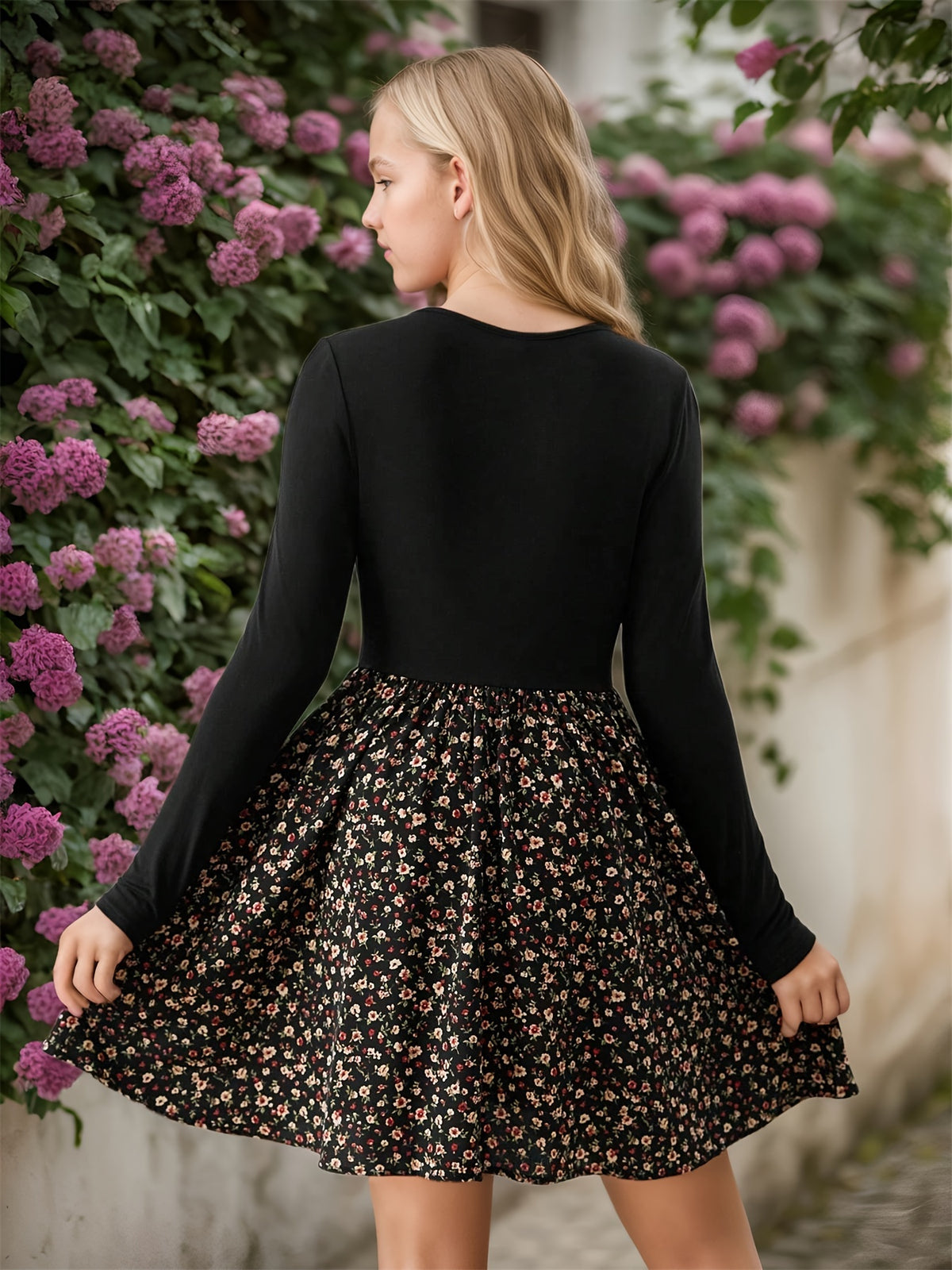 Robe tricotée à patchwork floral pour filles