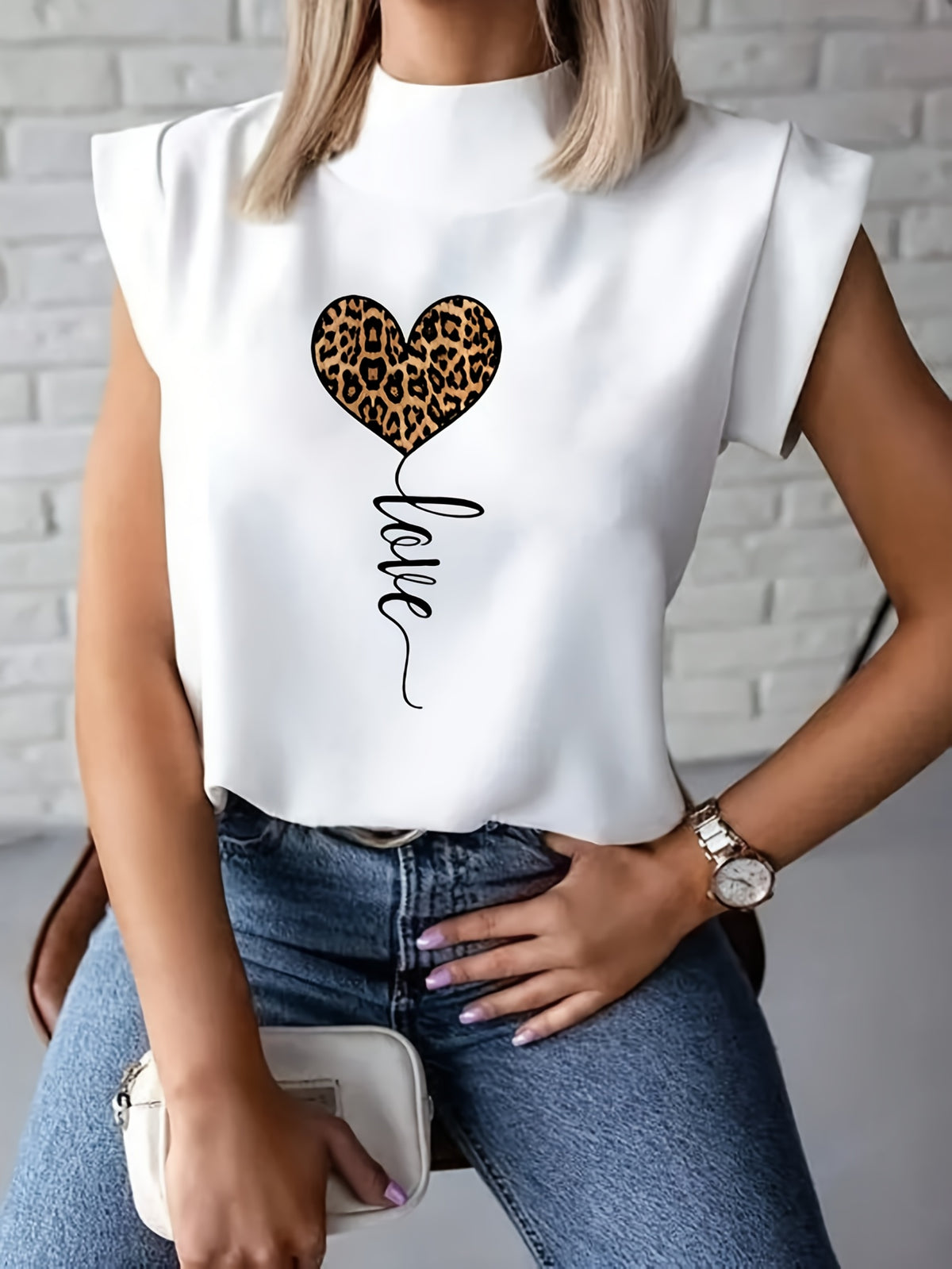 Haut blanc avec imprimé cœur léopard #collection Monaco