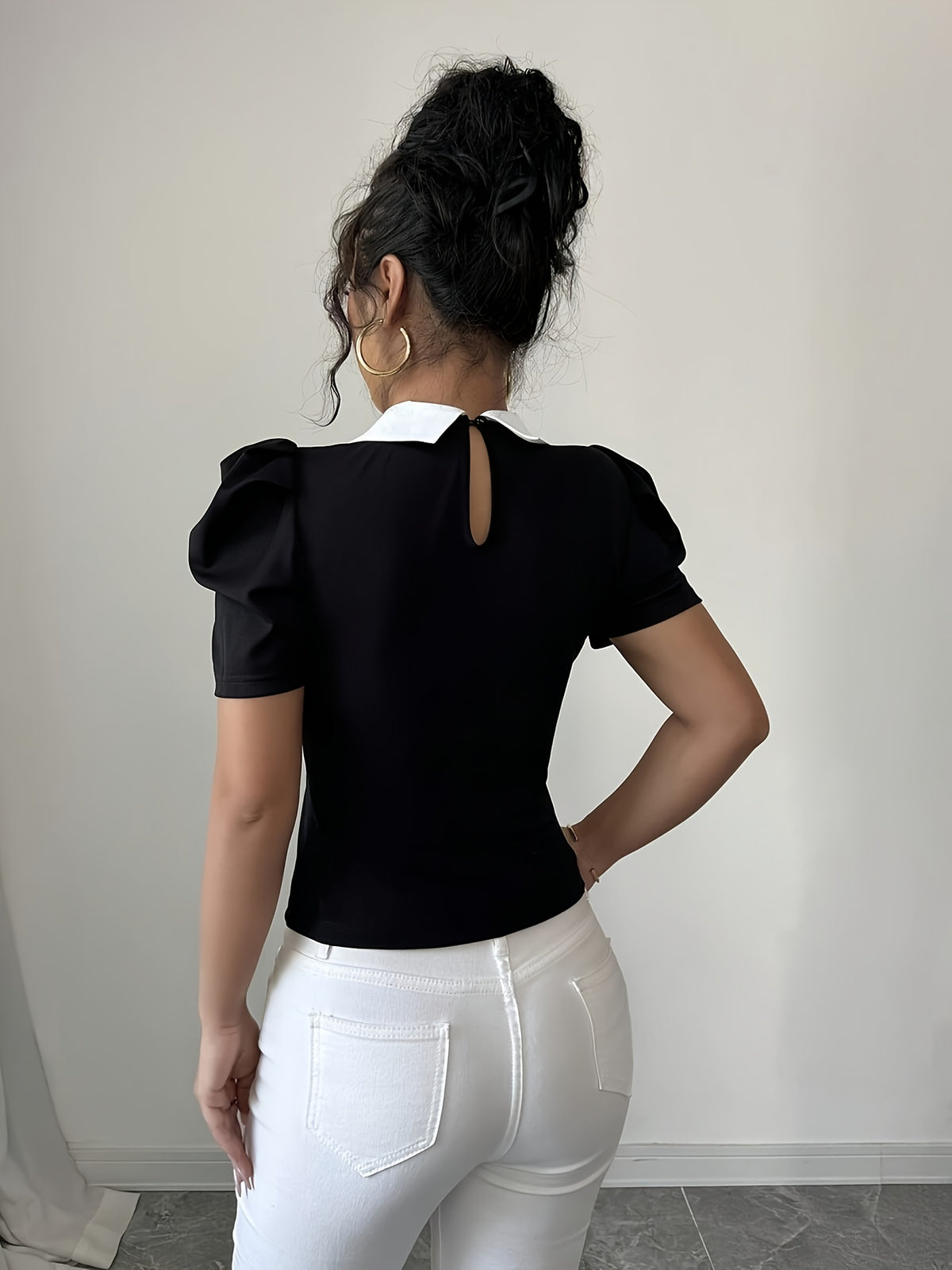 Polo élégant femme noir & blanc à col chemise #Paris