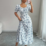 Robe mini élégante à imprimé floral bleu et blanc #Paris