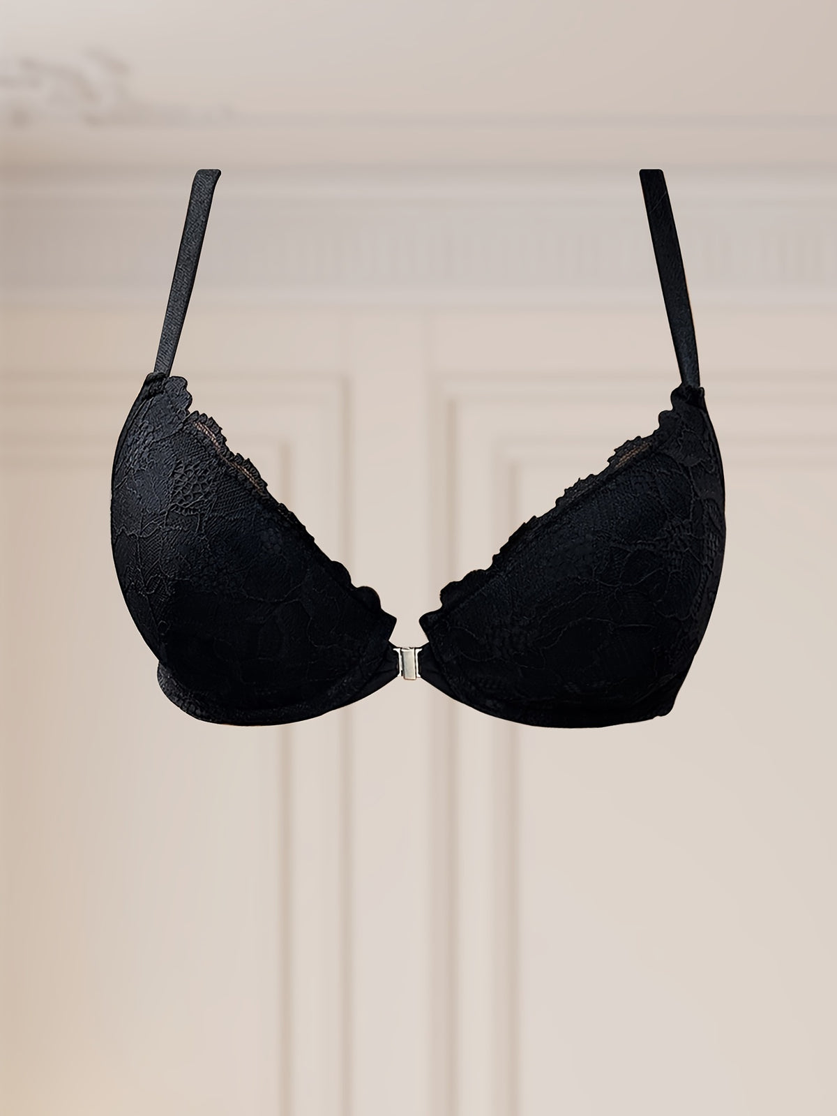 Grâce féminine, soutien-gorge push-up