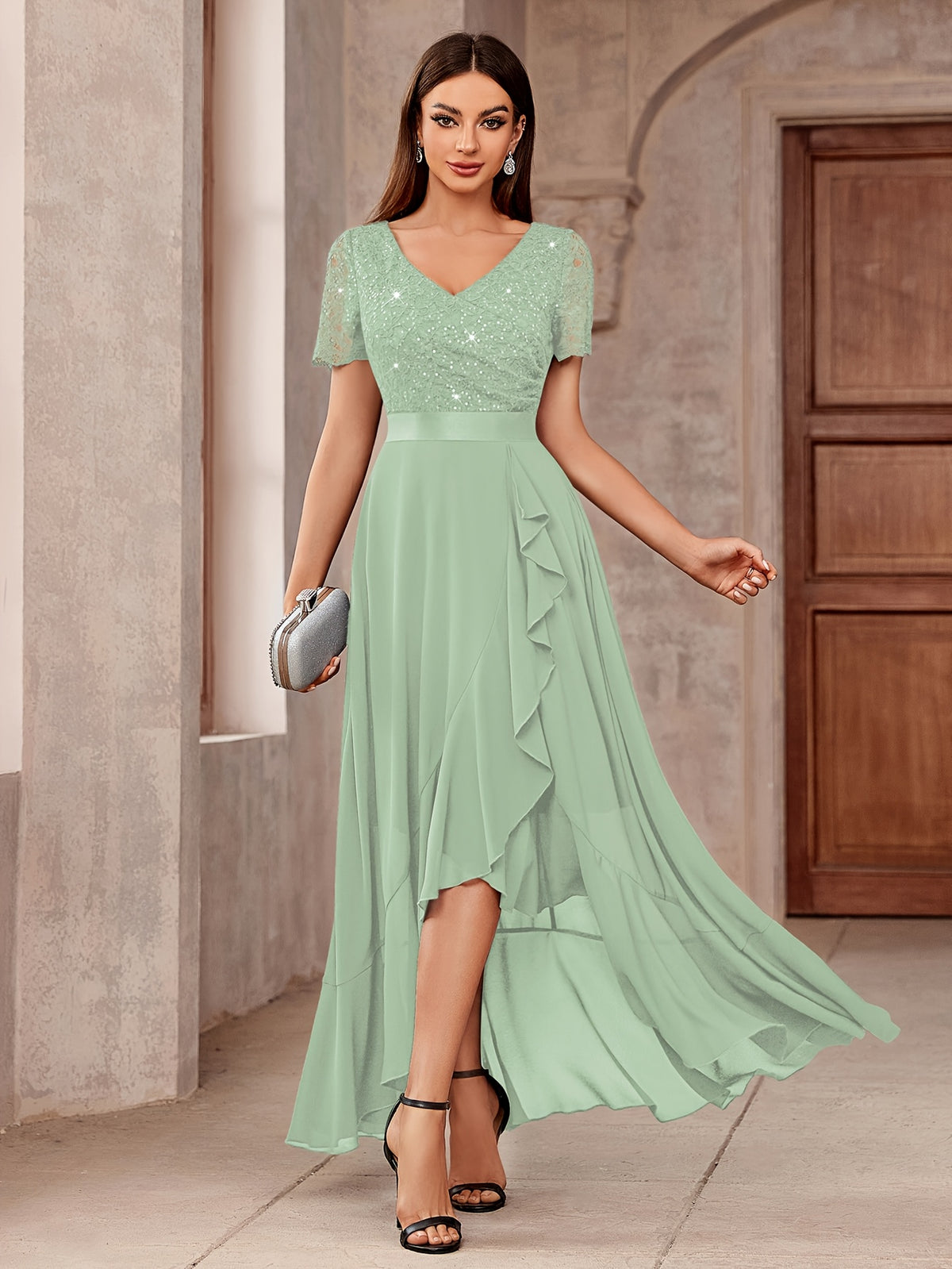 Robe longue élégante à sequins et dentelle