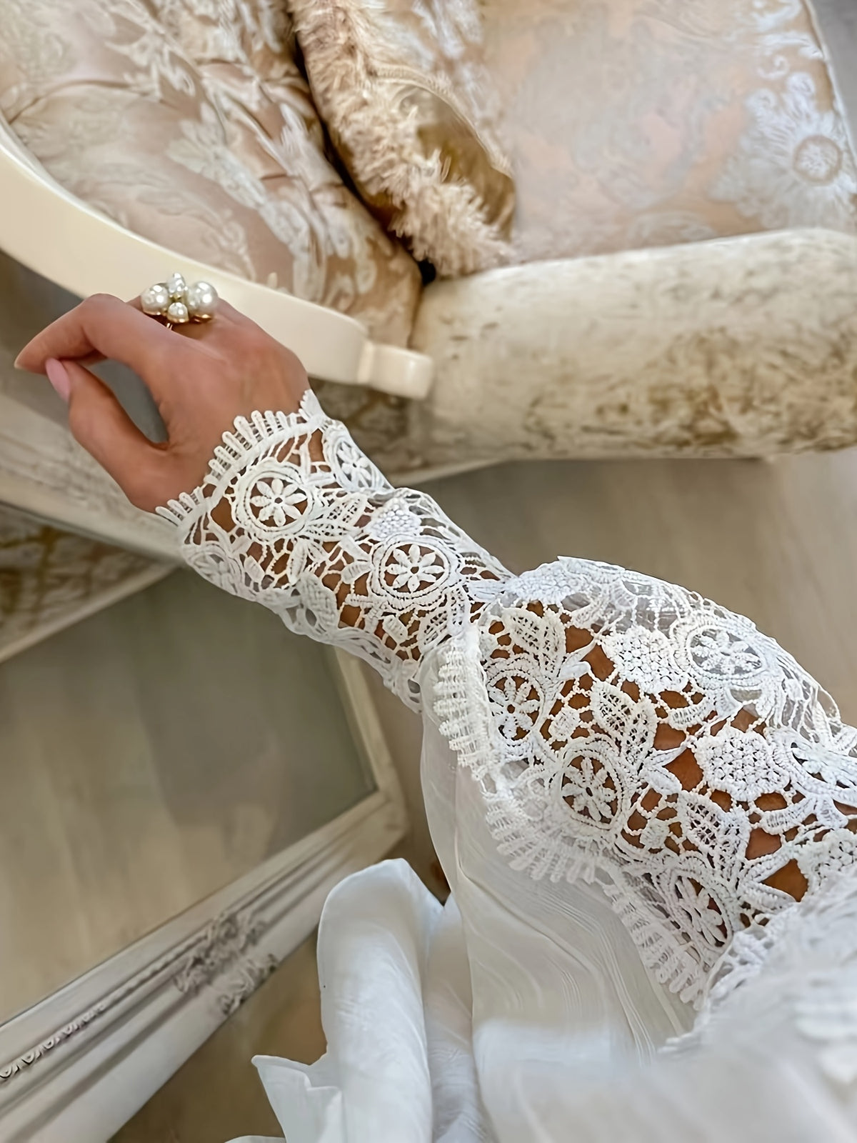 Blouse en dentelle blanche élégante #collection Paris 2025