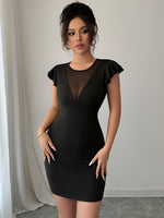 Robe moulante élégante avec manches bouffantes#Paris