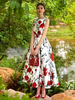 Robe longue sans manches imprimée roses rouges