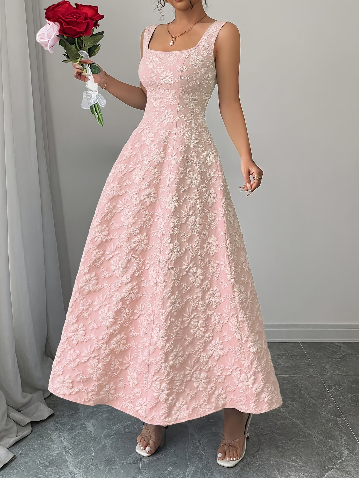 Robe grande taille élégante en jacquard floral