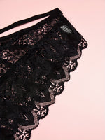 Culotte sexy en dentelle avec bretelles croisées