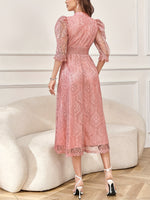 Robe longue élégante à col montant