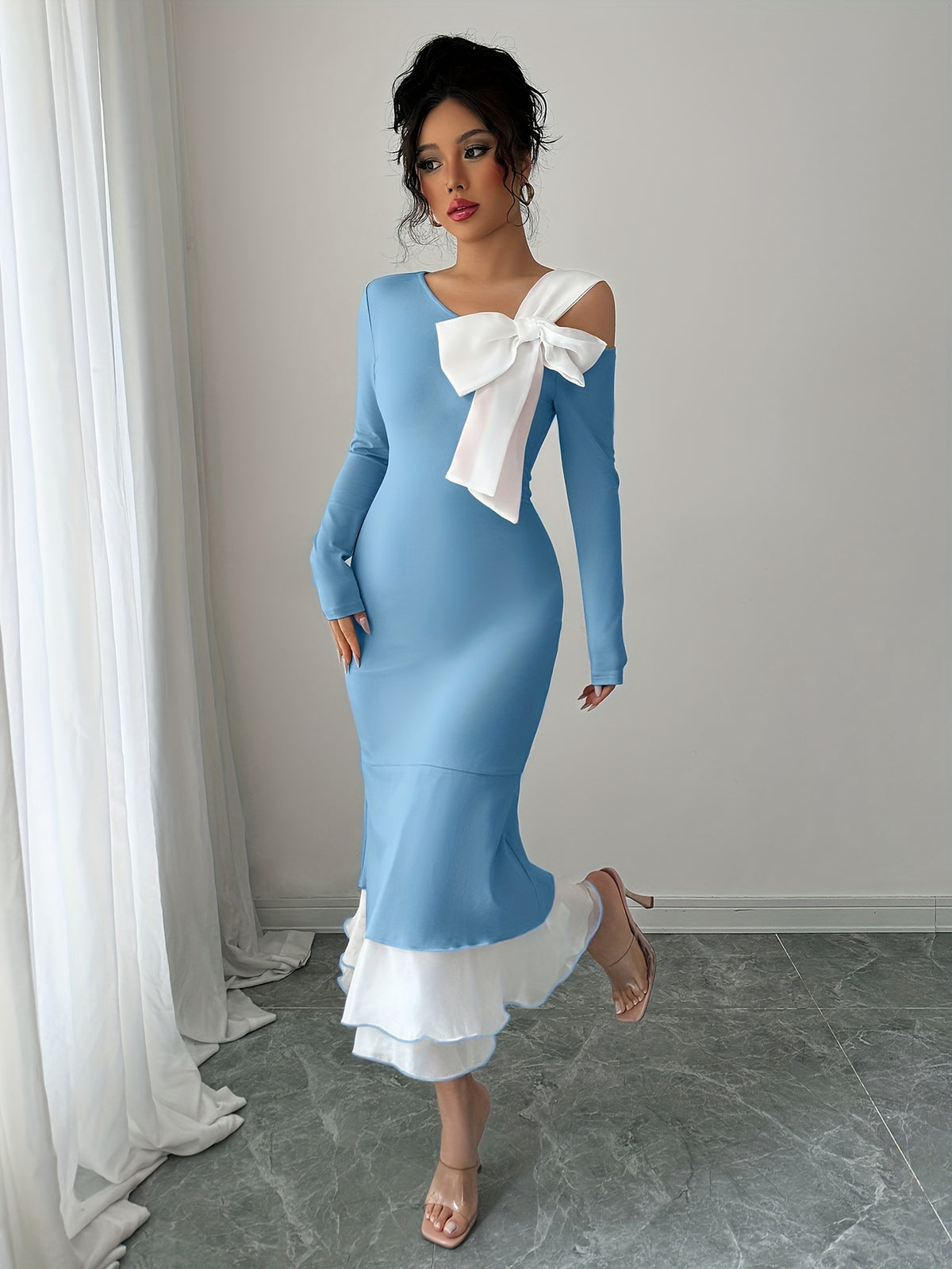 Robe tricotée asymétrique à une épaule avec nœud #Paris