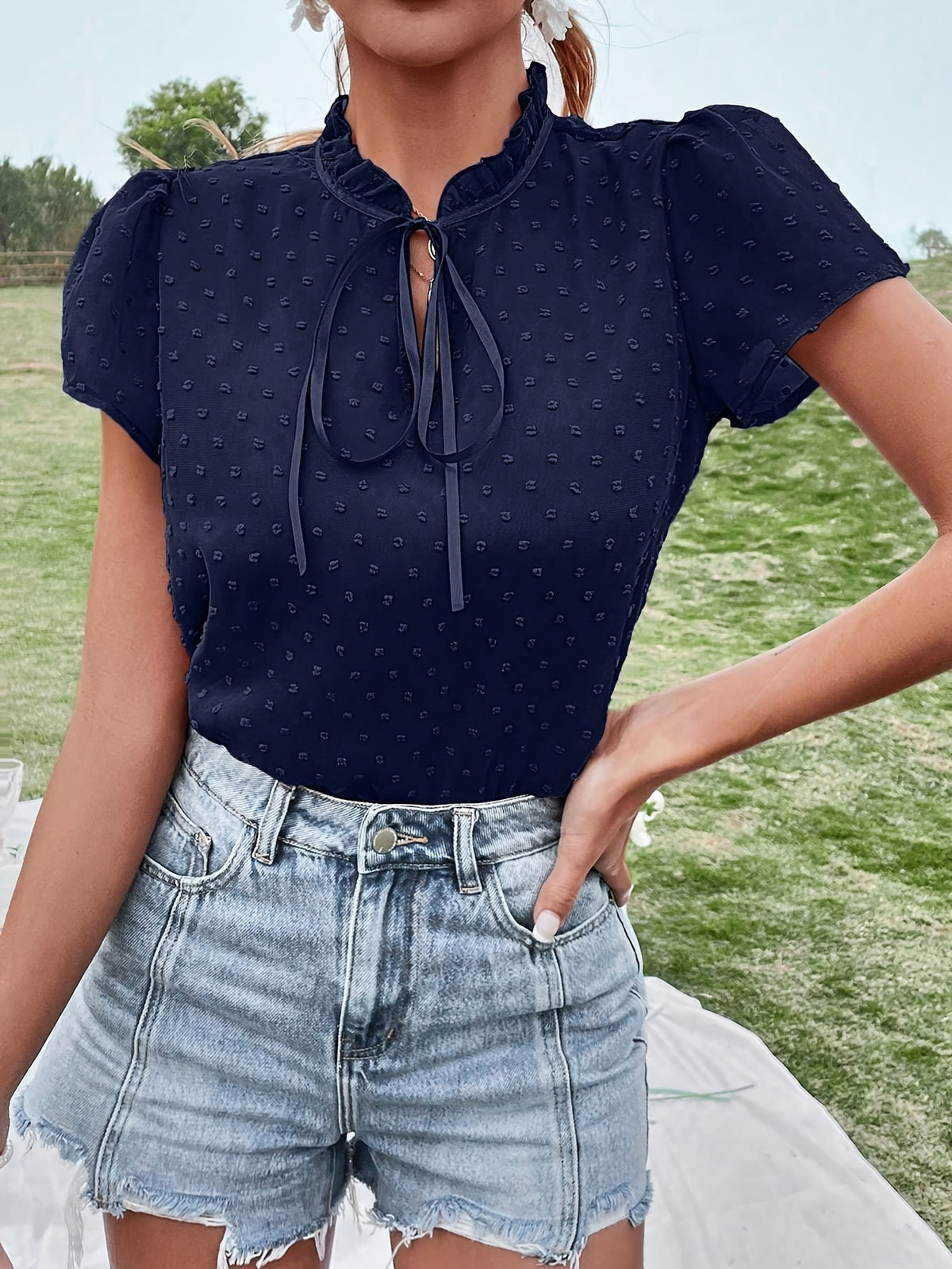 Blouse élégante à lacets pour femme #Paris