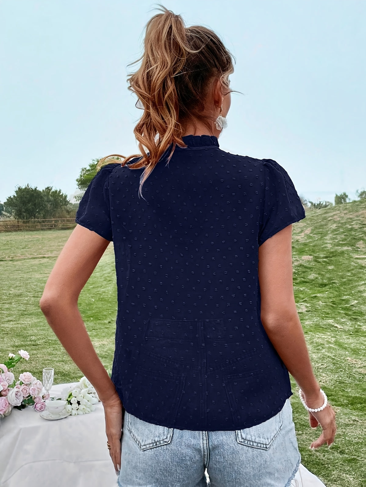 Blouse élégante à lacets pour femme #Paris