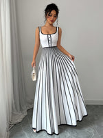 Robe élégante longue à rayures noires et blanches