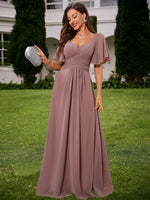 Robe longue élégante à volants en chiffon