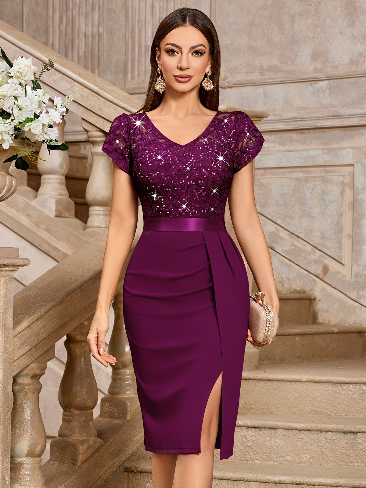 Robe élégante en dentelle à sequins avec manches pétales