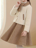 Robe élégante avec nœud