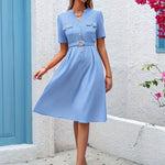 Robe bleu ciel midi ceinturée à boutonnage simple #collection Paris 2025
