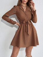 Robe marron élégante à pois ceinturée #collection MONACO 2025