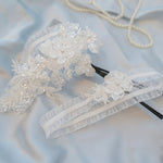Ensemble de 2 jarretières en dentelle blanche avec broderie florale