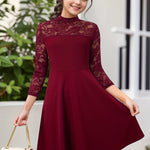 Robe élégante pour filles avec décor en dentelle contrastée