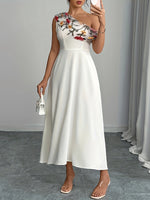 Robe longue française avec épaules dénudées