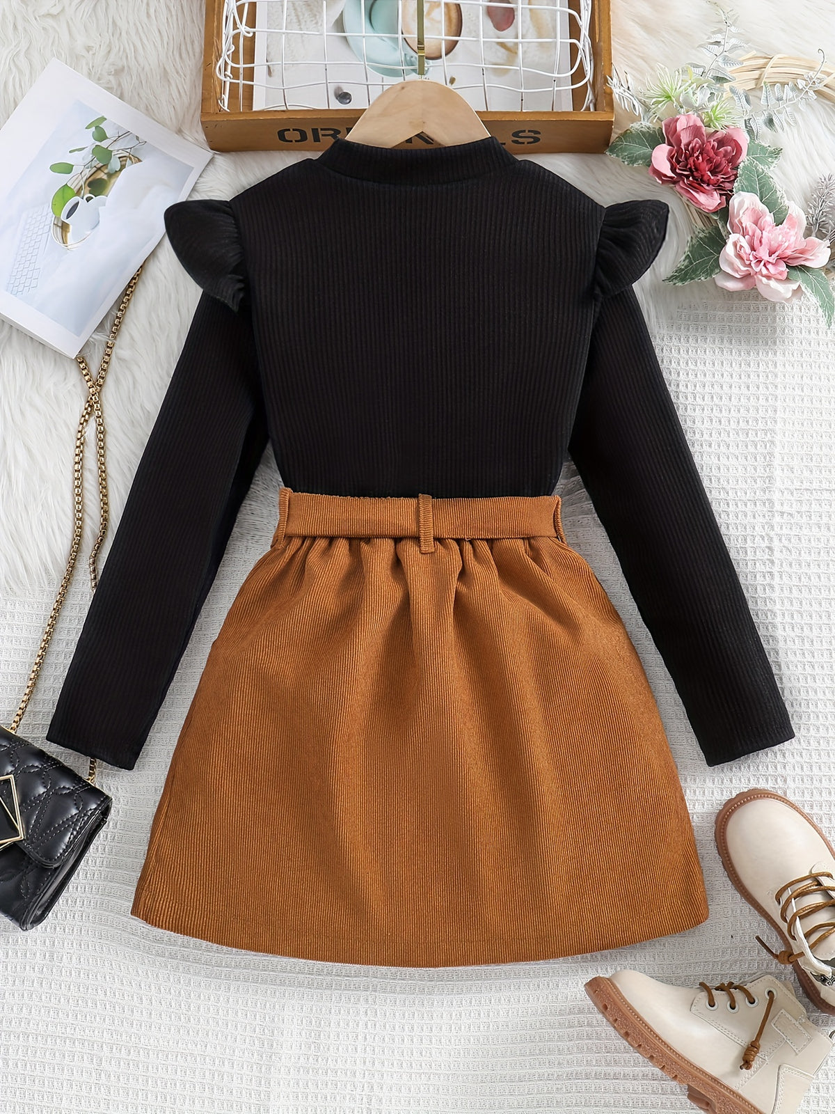 Ensemble élégant pour fille : jupe et haut à manches longues