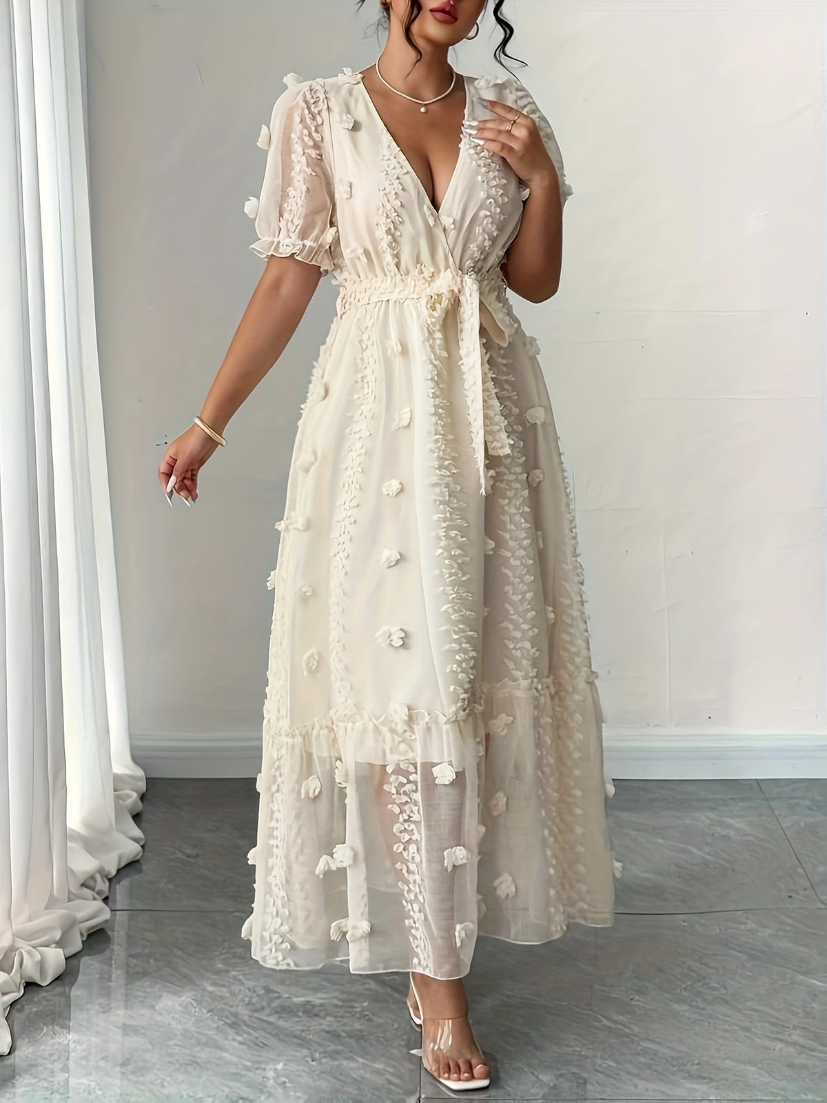 Robe maxi élégante col v avec manches bouffantes #Paris