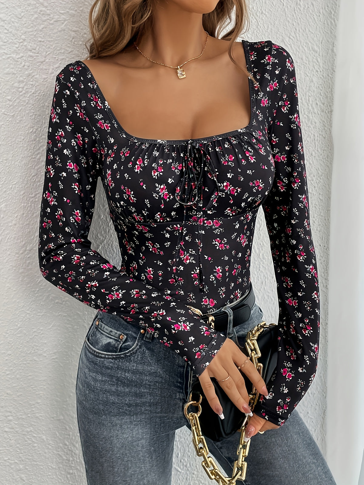 Blouse fleurie à encolure carrée pour femme #Paris